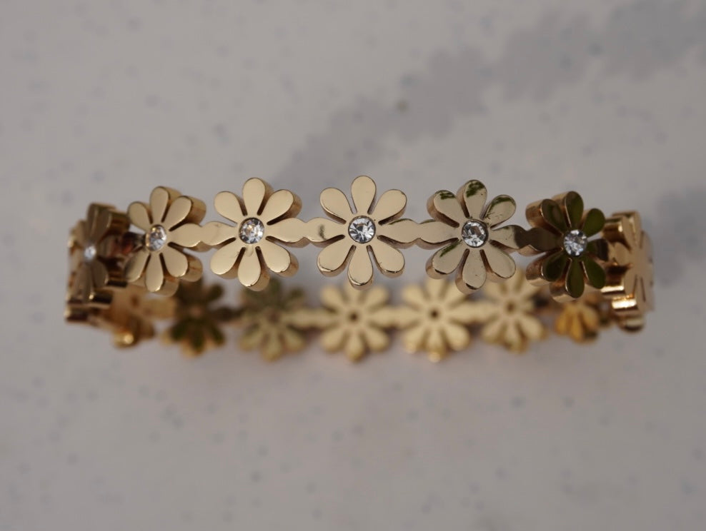 Golden Daisy Crystal Bracelet