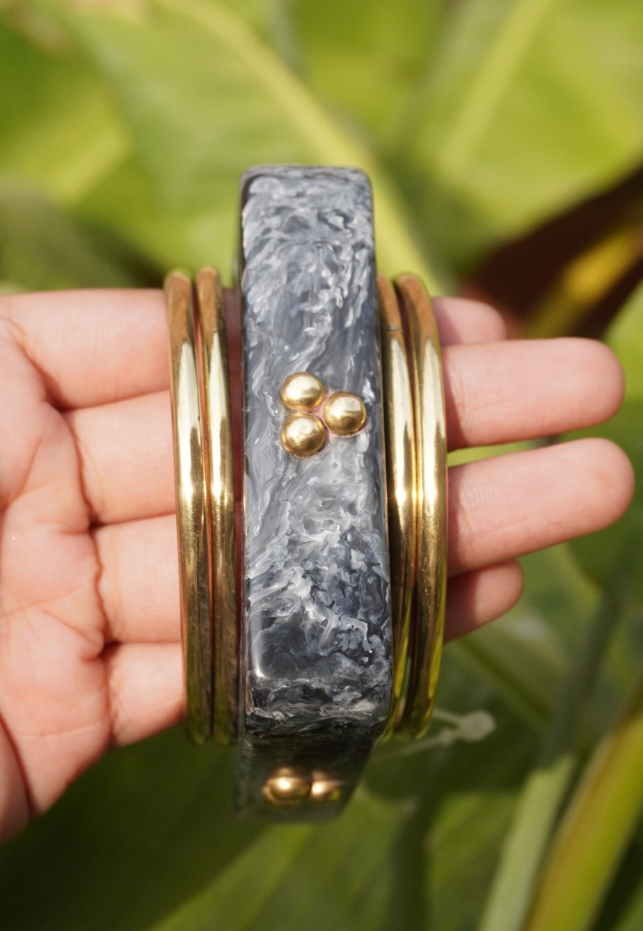 Smoky Grey Marbled Resin & Gold-Tone Bangle Stack | Sculptural Geometric Cuff Set