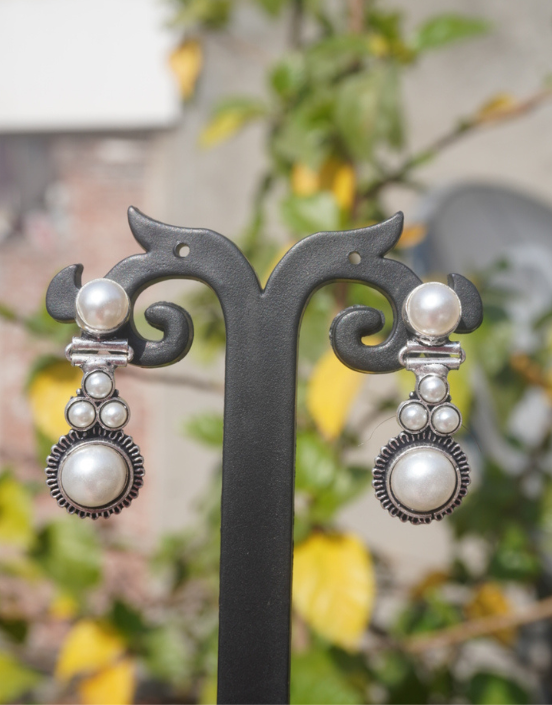 Vintage Pearl Dangle Earrings | Silver Tiered Pearl Statement Earrings