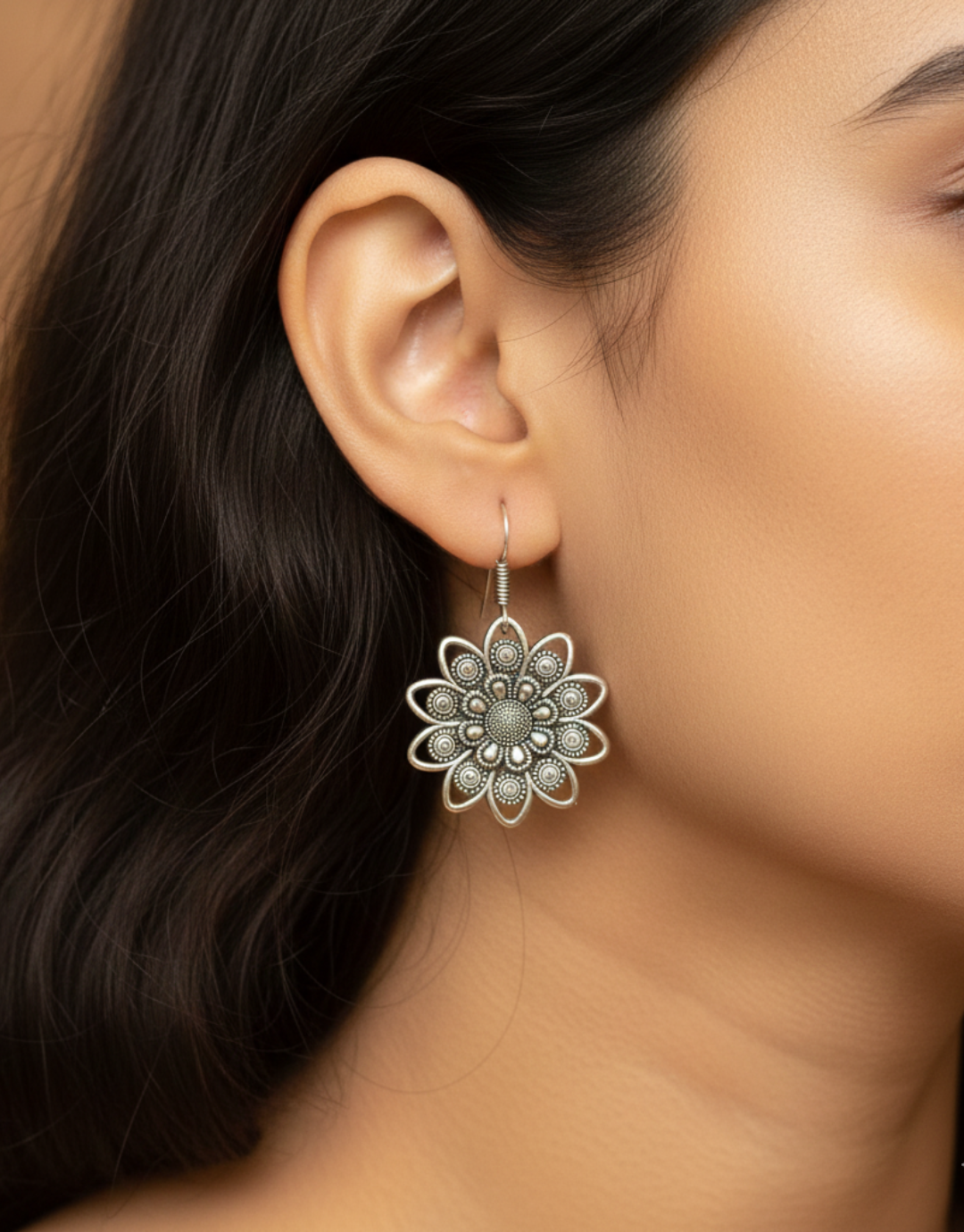 Artisanal Silver Harmony Trio – Emerald Kemp Jhumkas, Floral Drops & Crescent Stud Set