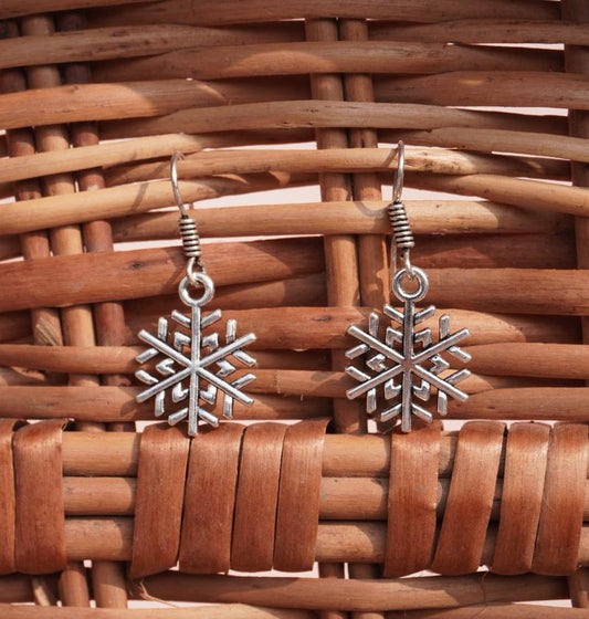 Sterling Silver Snowflake Drop Earrings – Minimalist Winter Star Jewelry