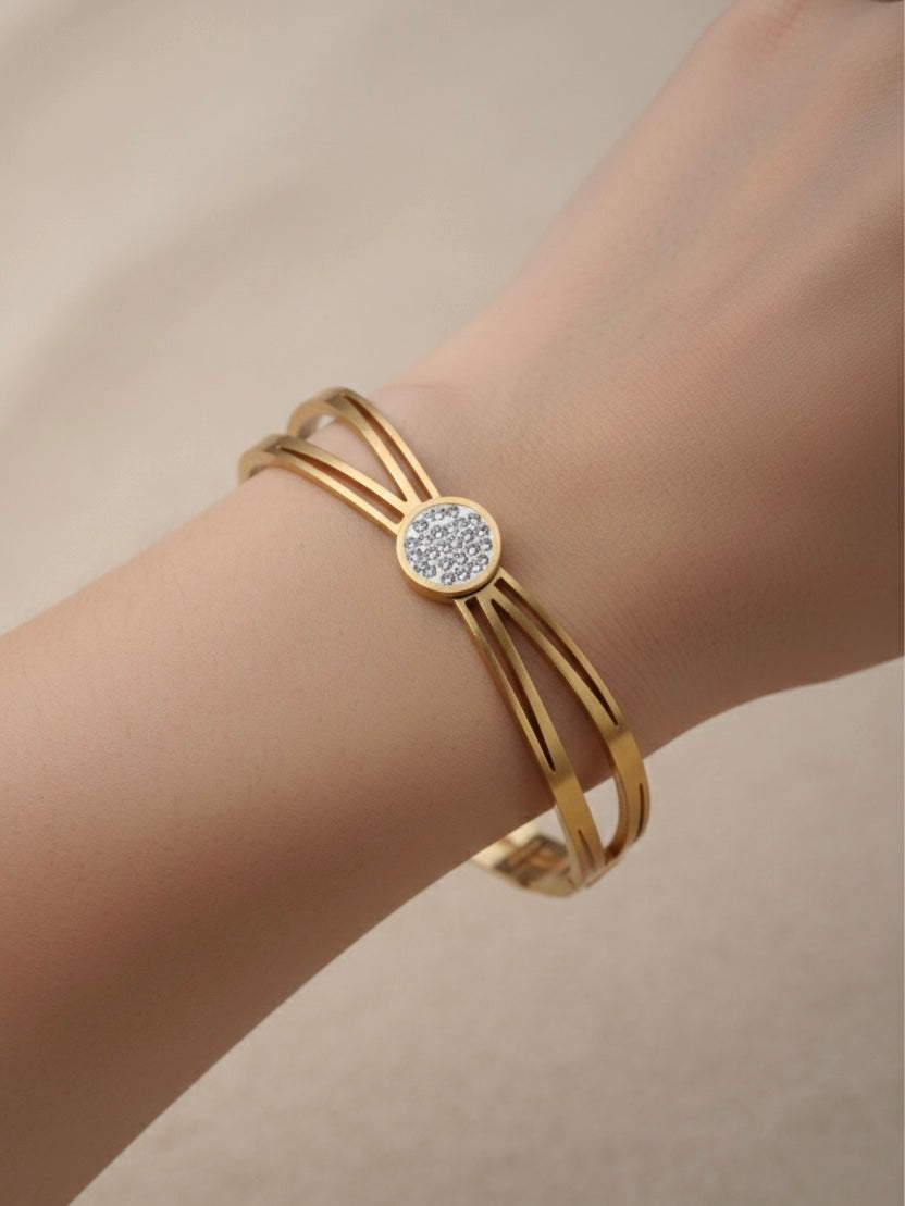 Celestial Tapered Gold Cuff – High-Gloss Bangle with Crystal Inlay