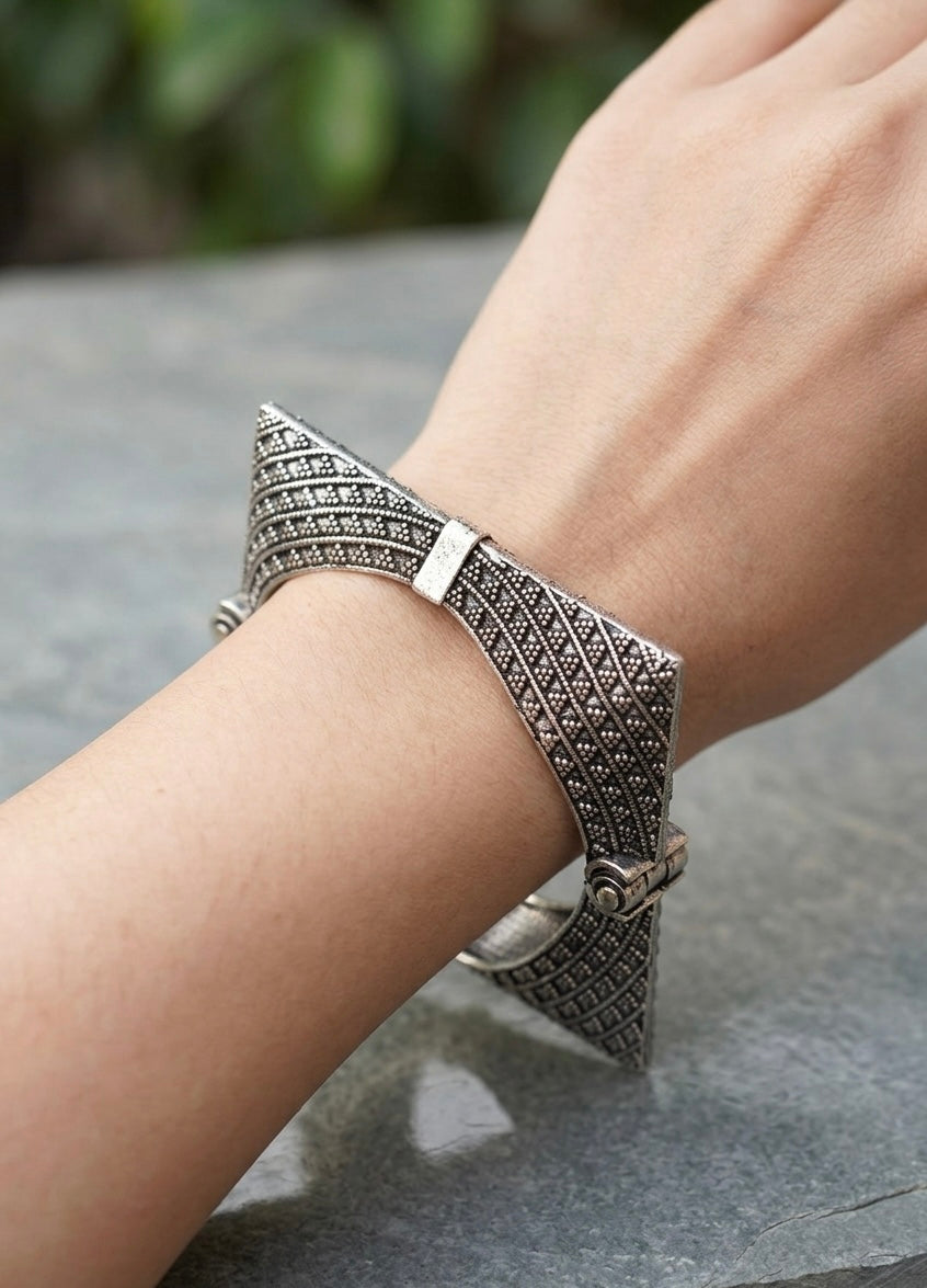 Tribal Geometric Kada – Triangular Oxidized Silver Bangle with Textured Beadwork
