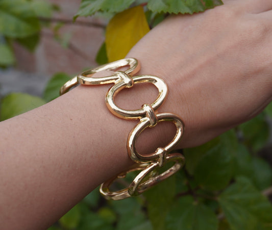 Golden Loop Statement Bracelet – Modern Chic Cuff