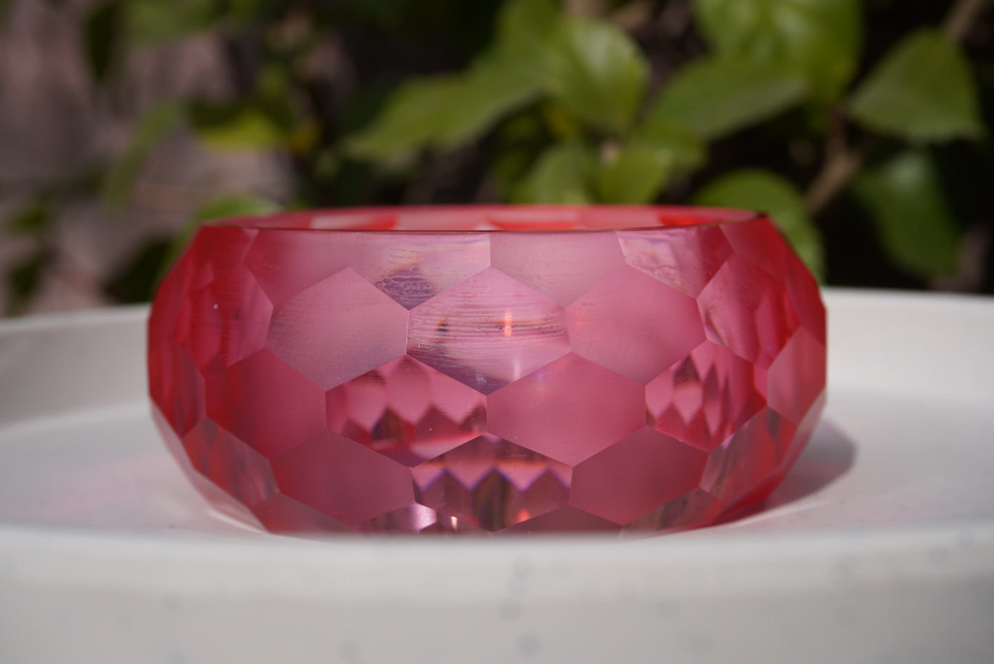 Emerald Faceted Resin Bangle – Bold Geometric Statement Bracelet