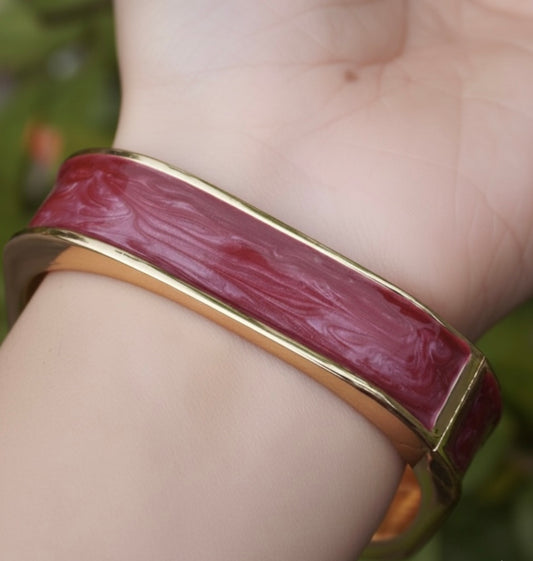 Classic Gloss Enamel Square Shaped Gold Cuff Bracelet