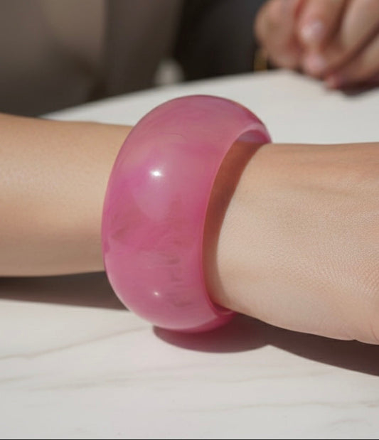 Quartz Dream Resin Bangle – Chunky Marbled Statement Cuff