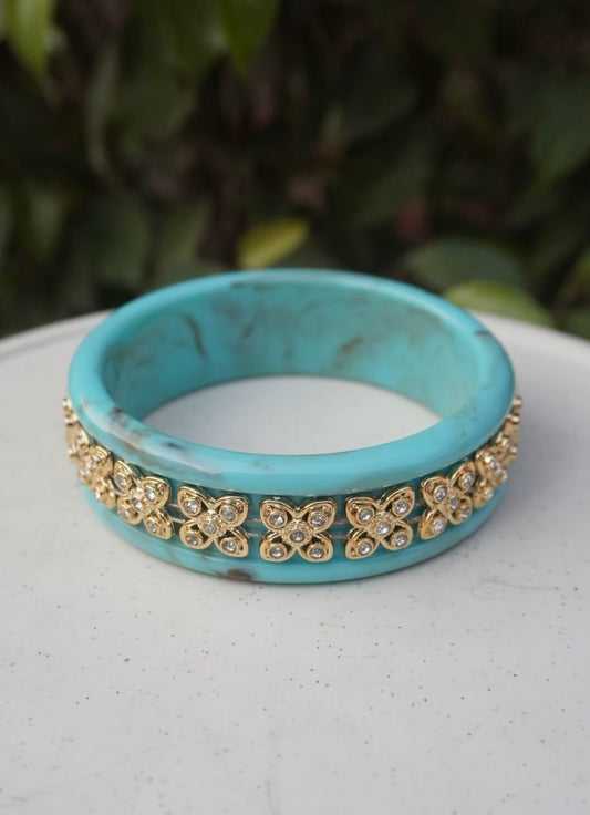Turquoise Sky Floral Bangle – Gold-Plated Blossom Inlay Statement Bracelet