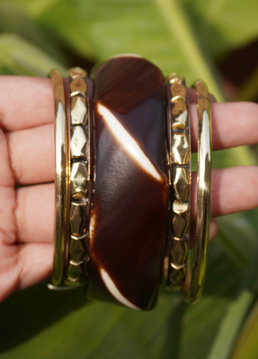 Tortoiseshell Resin & Gold-Tone Bangle Stack | Chunky Geometric Resin Cuff Set