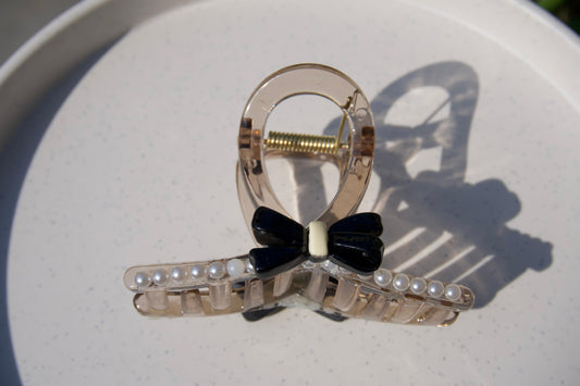 Elegant Pearl Bow Hair Claw Clip