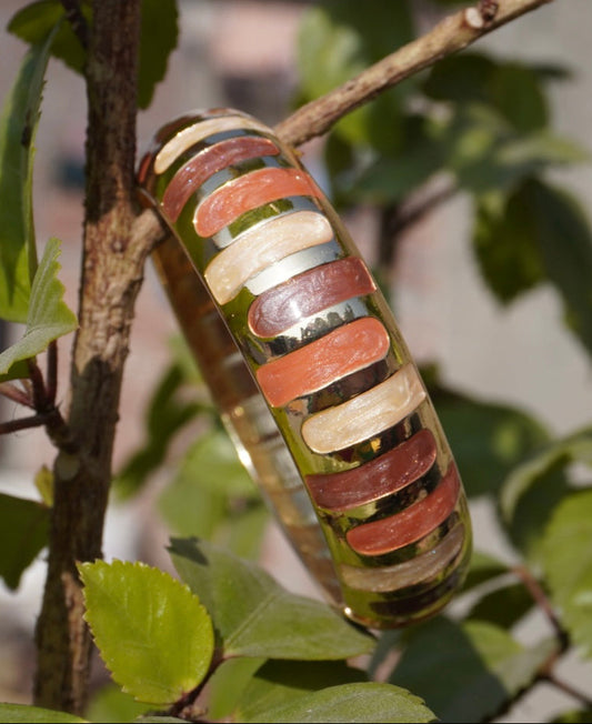 Vintage-Style Enamel Inlay Bangle – Multi-Tone Earthy Striped Gold Cuff