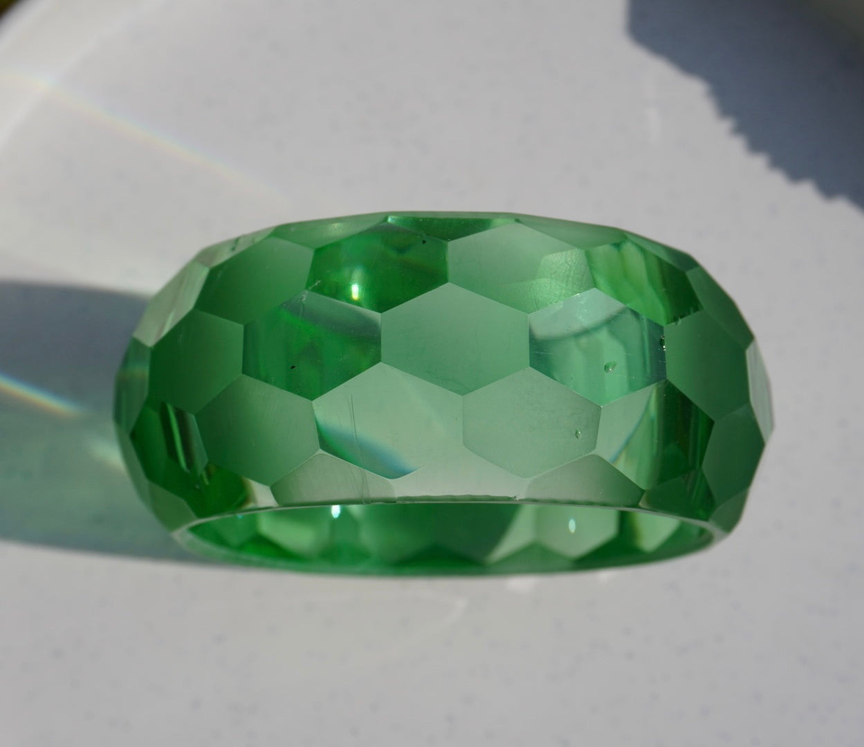 Emerald Faceted Resin Bangle – Bold Geometric Statement Bracelet