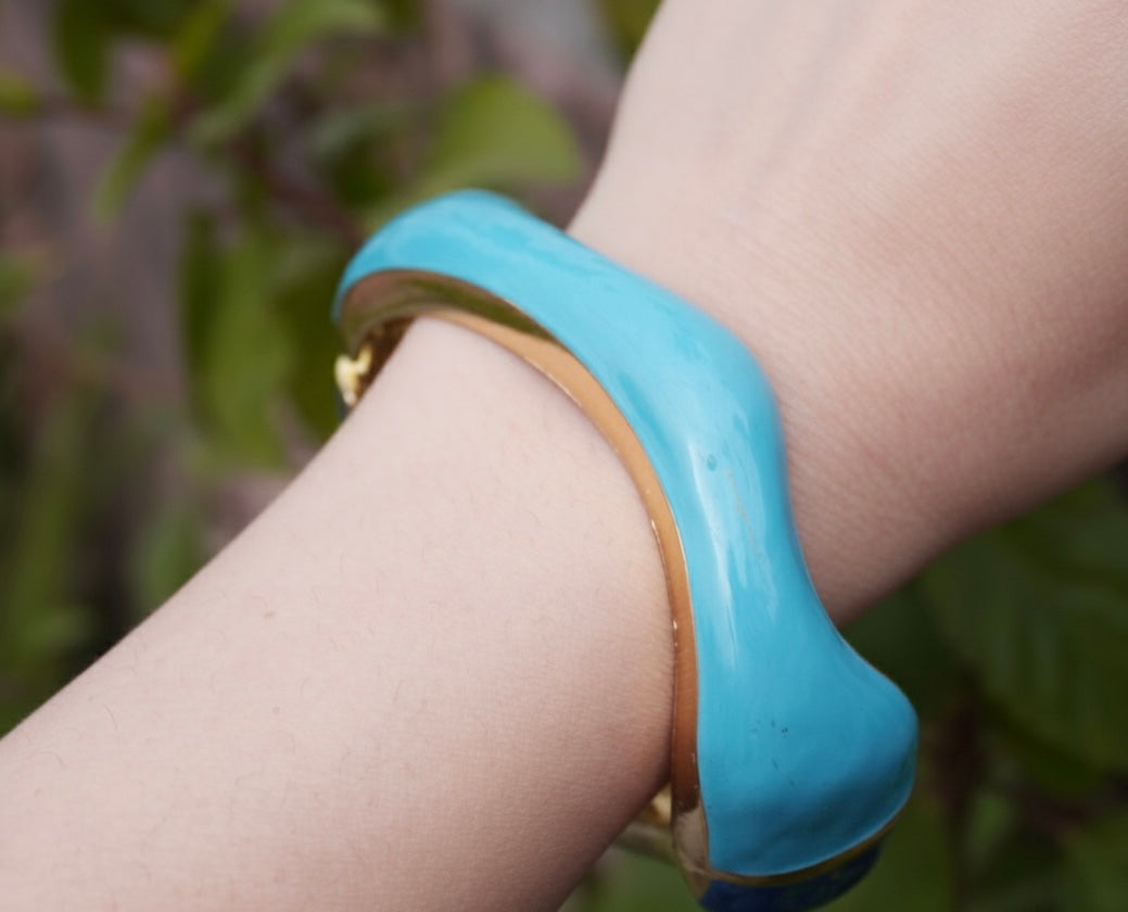 Sculpted Kada Bracelet with Gold Finish