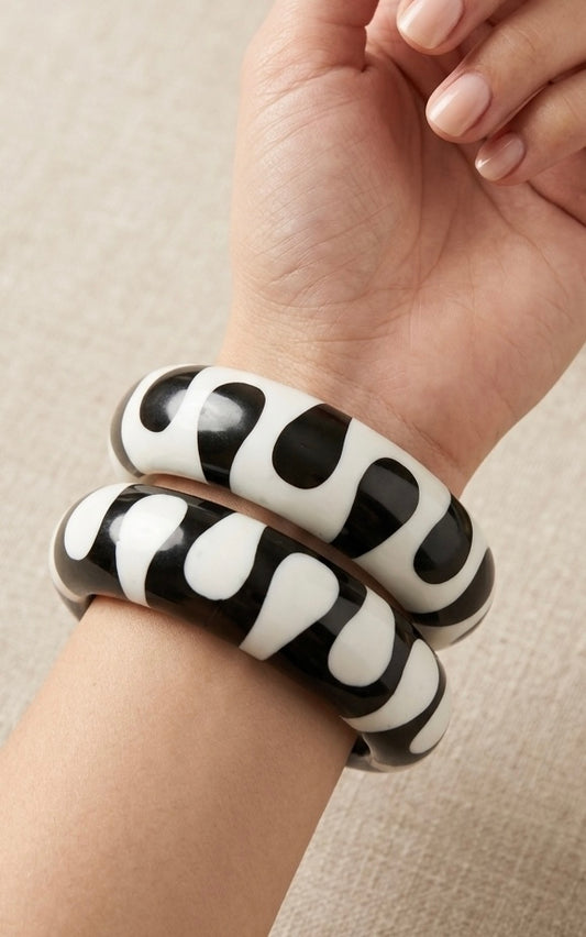 Monochrome Wave Chunky Resin Bangle Set | Black & White Striped Sculptural Cuffs (Set of 2)