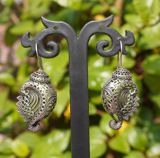 Oxidised Silver Shell Dangler Earring – Handcrafted Traditional Statement