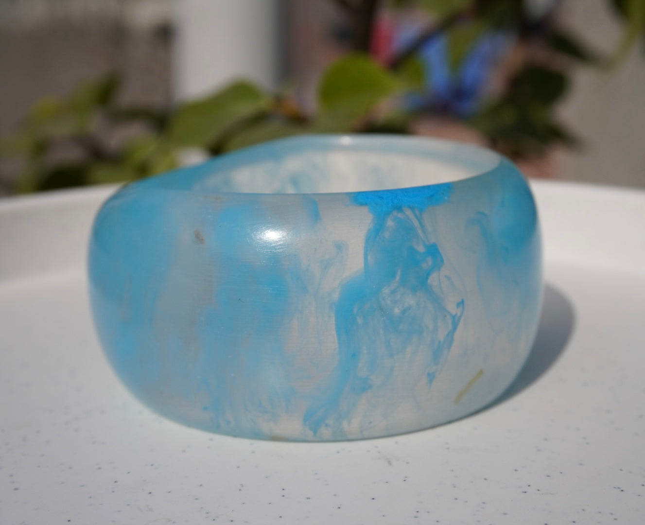 Quartz Dream Resin Bangle – Chunky Marbled Statement Cuff