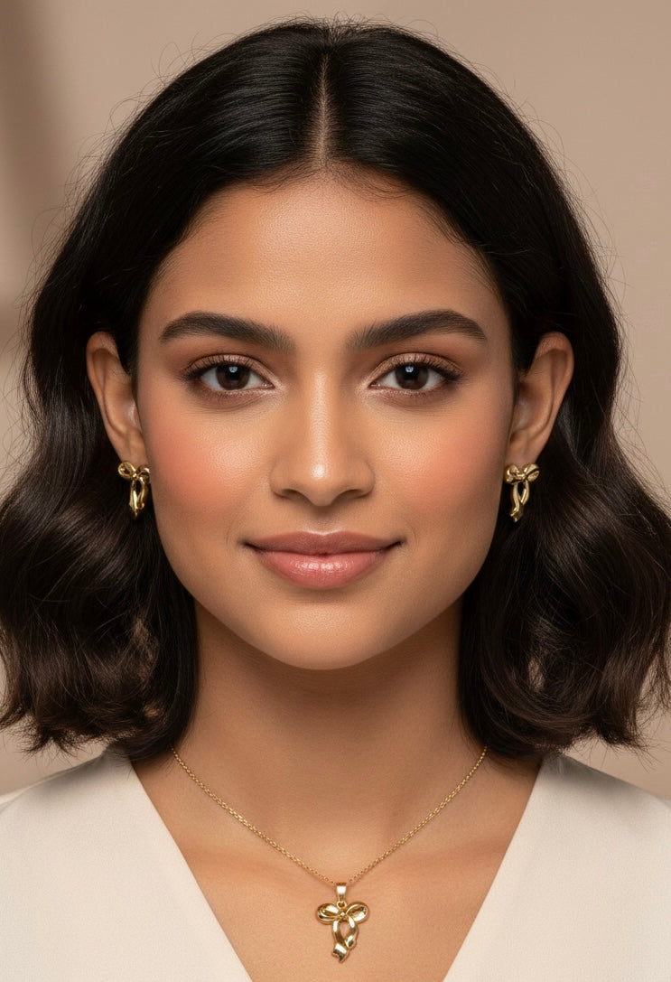 Elegant Bow Design Gold Necklace & Earring Set