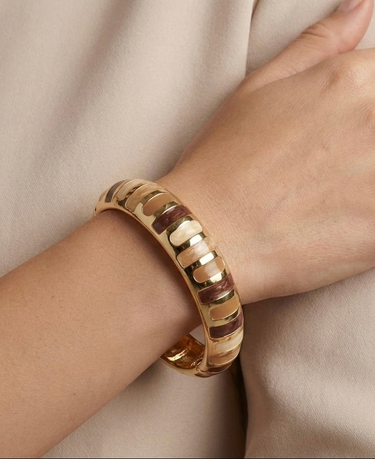 Vintage-Style Enamel Inlay Bangle – Multi-Tone Earthy Striped Gold Cuff