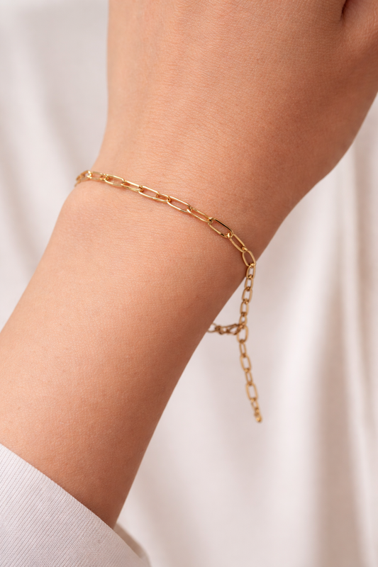 Golden Paperclip Design Link Bracelet