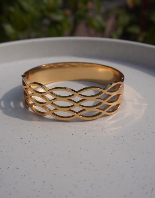 Intricate Geometric Marquise Openwork Bracelet