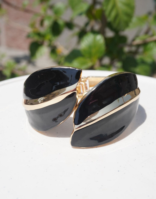 Noir Leaf Gold-Trimmed Enamel Bypass Cuff