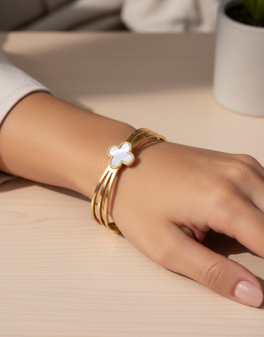 Triple Band Clover Bangle – Mother of Pearl Style Inlay