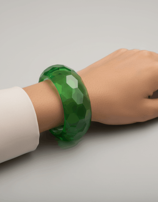 Emerald Faceted Resin Bangle – Bold Geometric Statement Bracelet