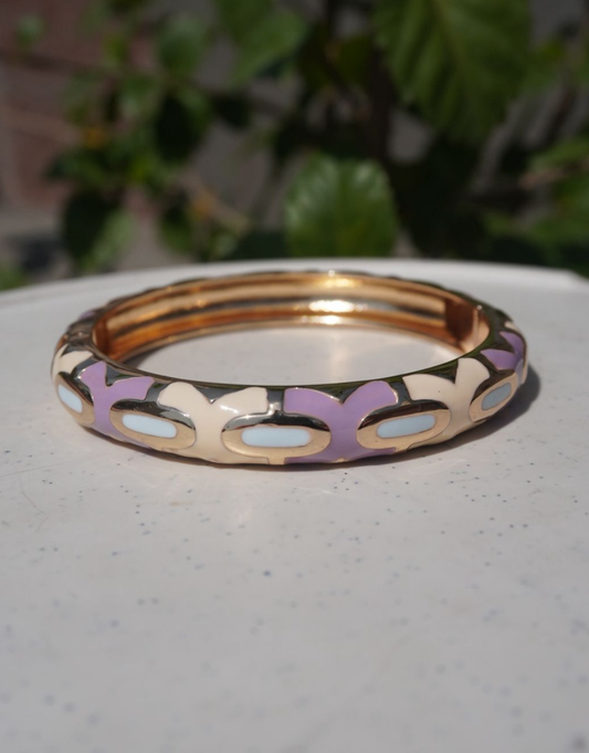 Enamel & Gold-Tone Hinged Bangle – Pastel Geometric Mosaic Bracelet in Lilac, Cream, and Sky Blue