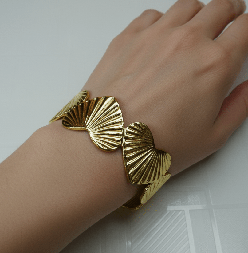 Art Deco Gold-Toned Fan Leaf Cuff Bracelet