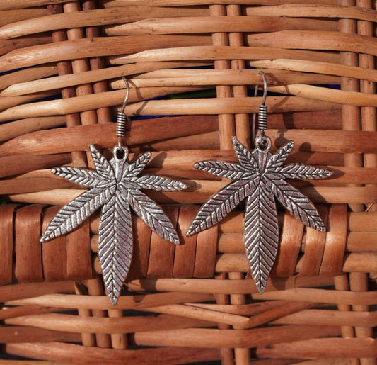 Textured Silver Maple Leaf Earrings - Antique Oxidized Finish Statement Jewelry | Sparkll